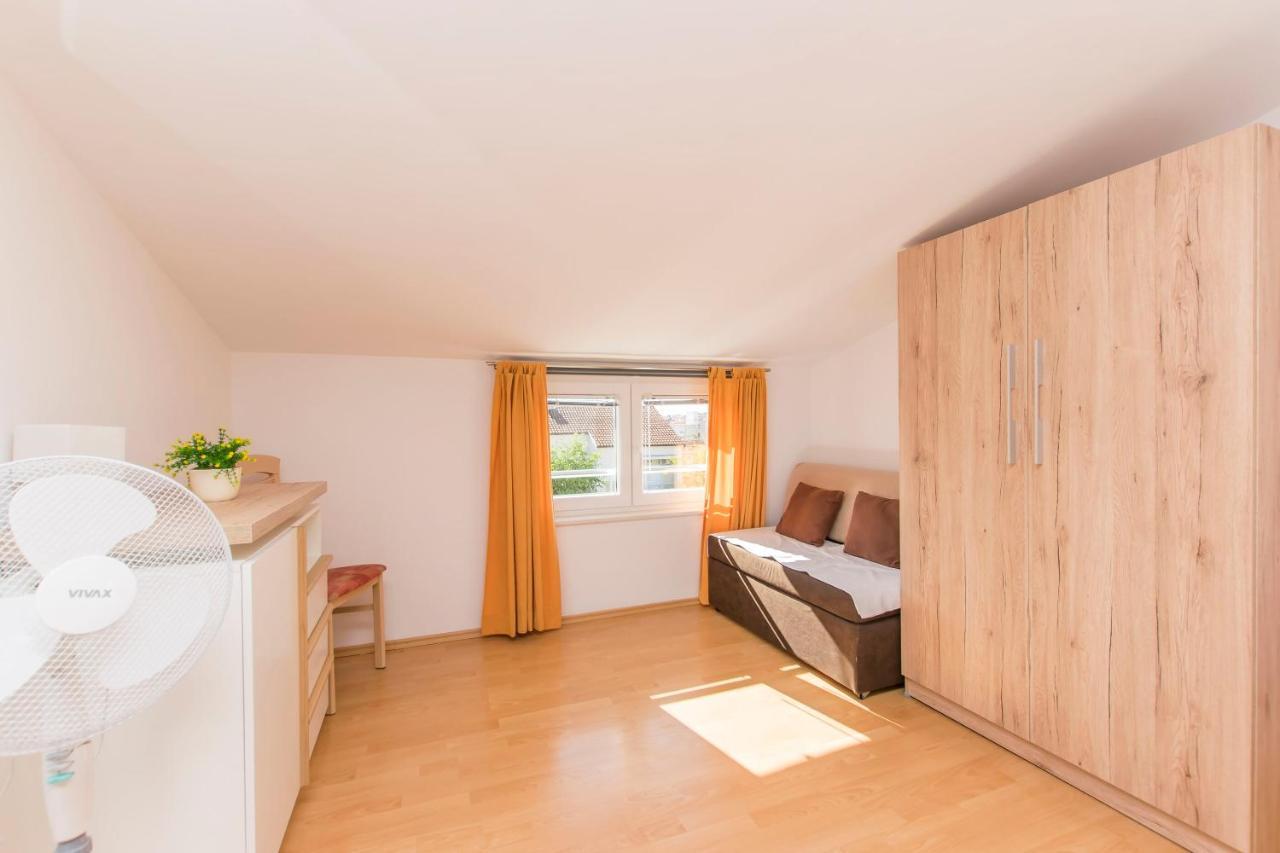 Apartments Blazica Vodice Esterno foto