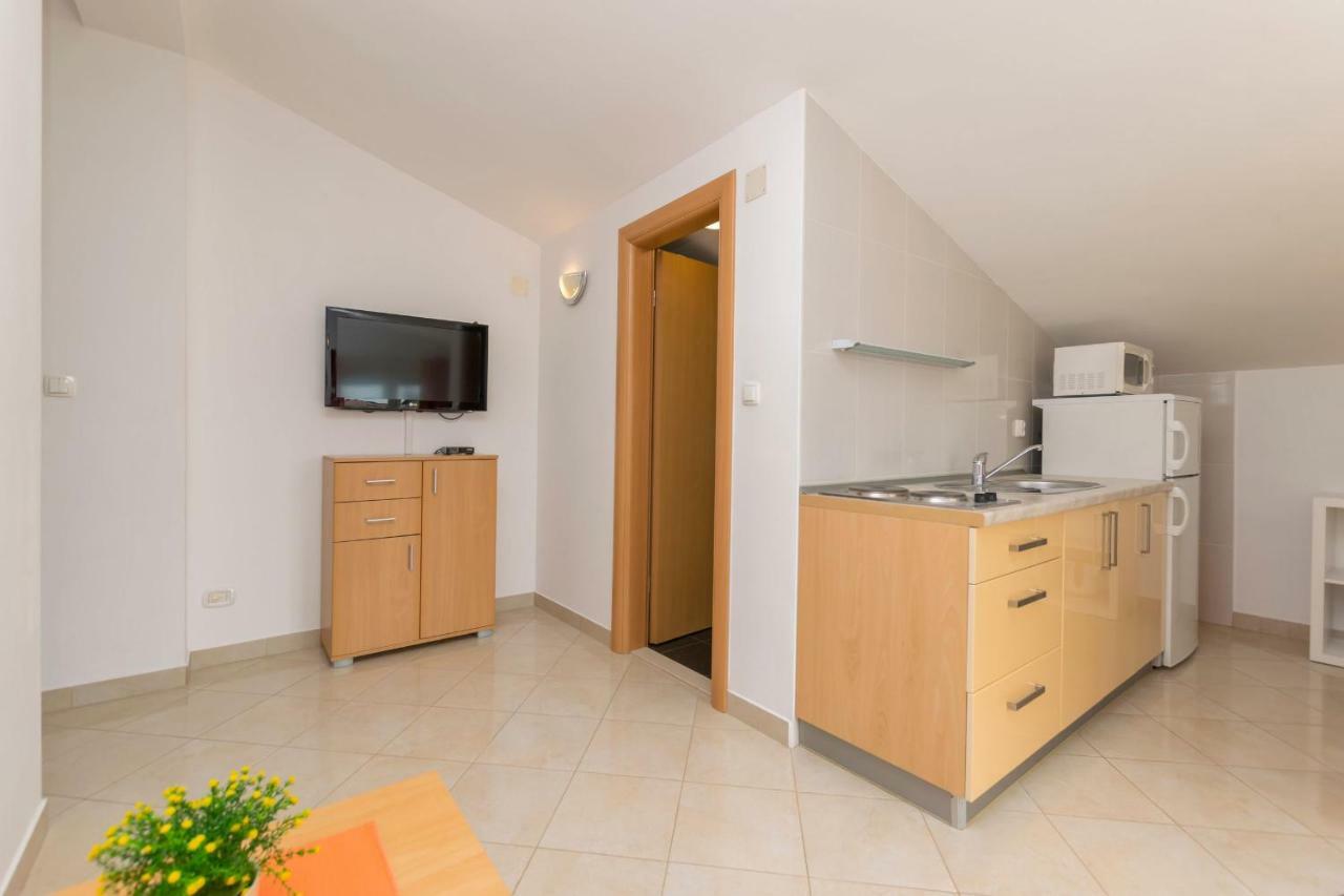 Apartments Blazica Vodice Esterno foto